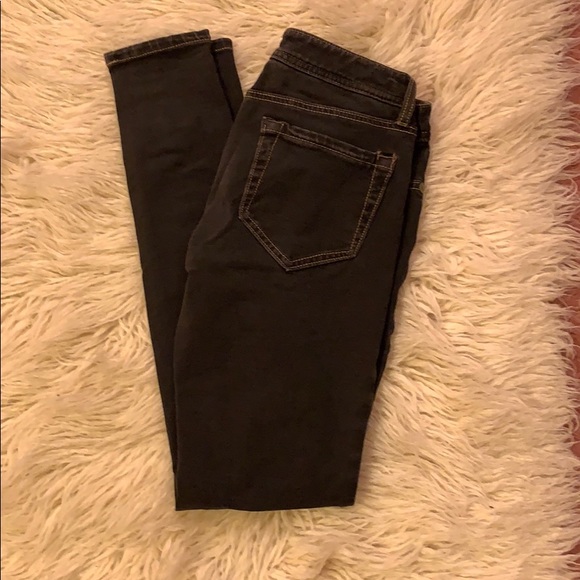 Jegging - Picture 2 of 3